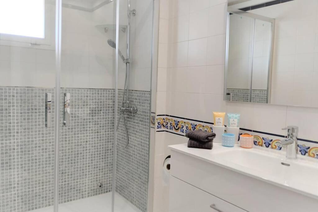 Dona Carlota Gardens, Sea Views, Pool, Restaurant Apartment Torremolinos Luaran gambar