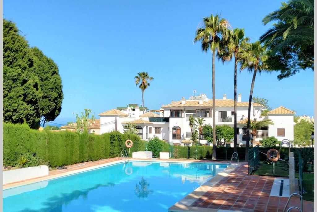 Dona Carlota Gardens, Sea Views, Pool, Restaurant Apartment Torremolinos Luaran gambar