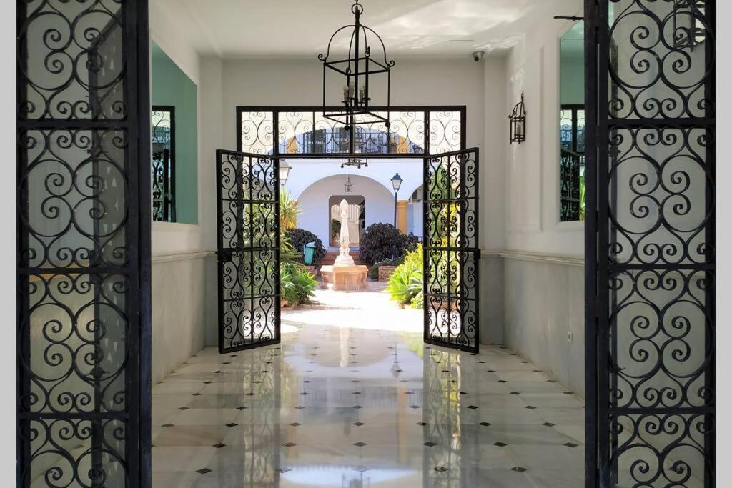 Dona Carlota Gardens, Sea Views, Pool, Restaurant Apartment Torremolinos Luaran gambar