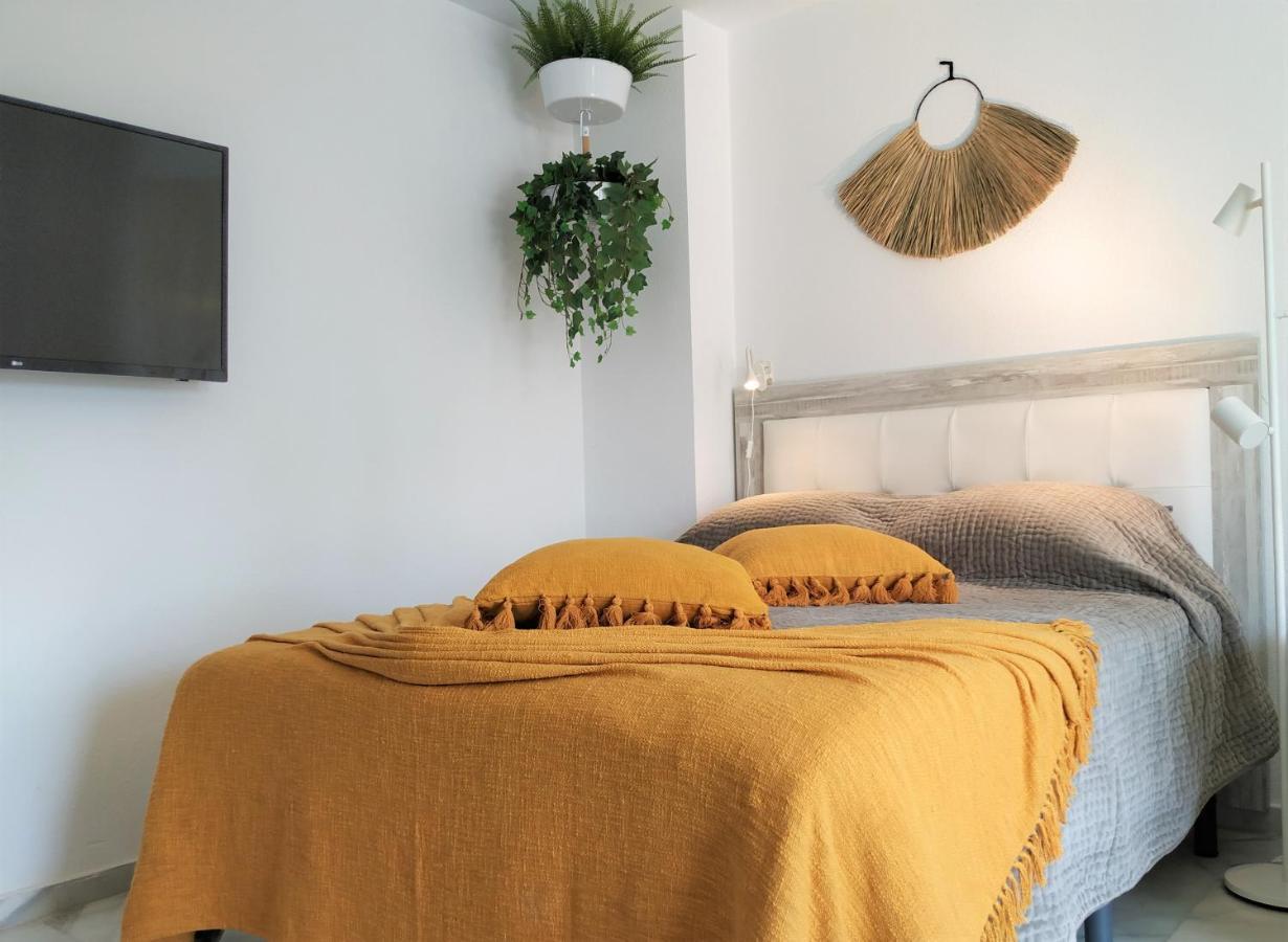Dona Carlota Gardens, Sea Views, Pool, Restaurant Apartment Torremolinos Luaran gambar